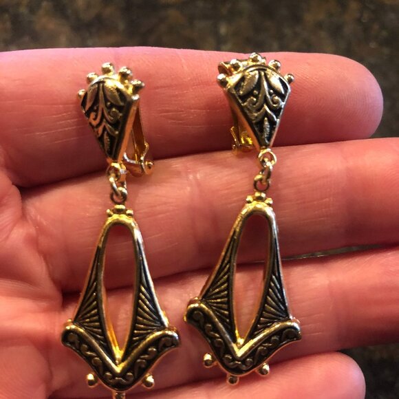 None Jewelry - Vintage Damascene Clip Earrings Marked Spain